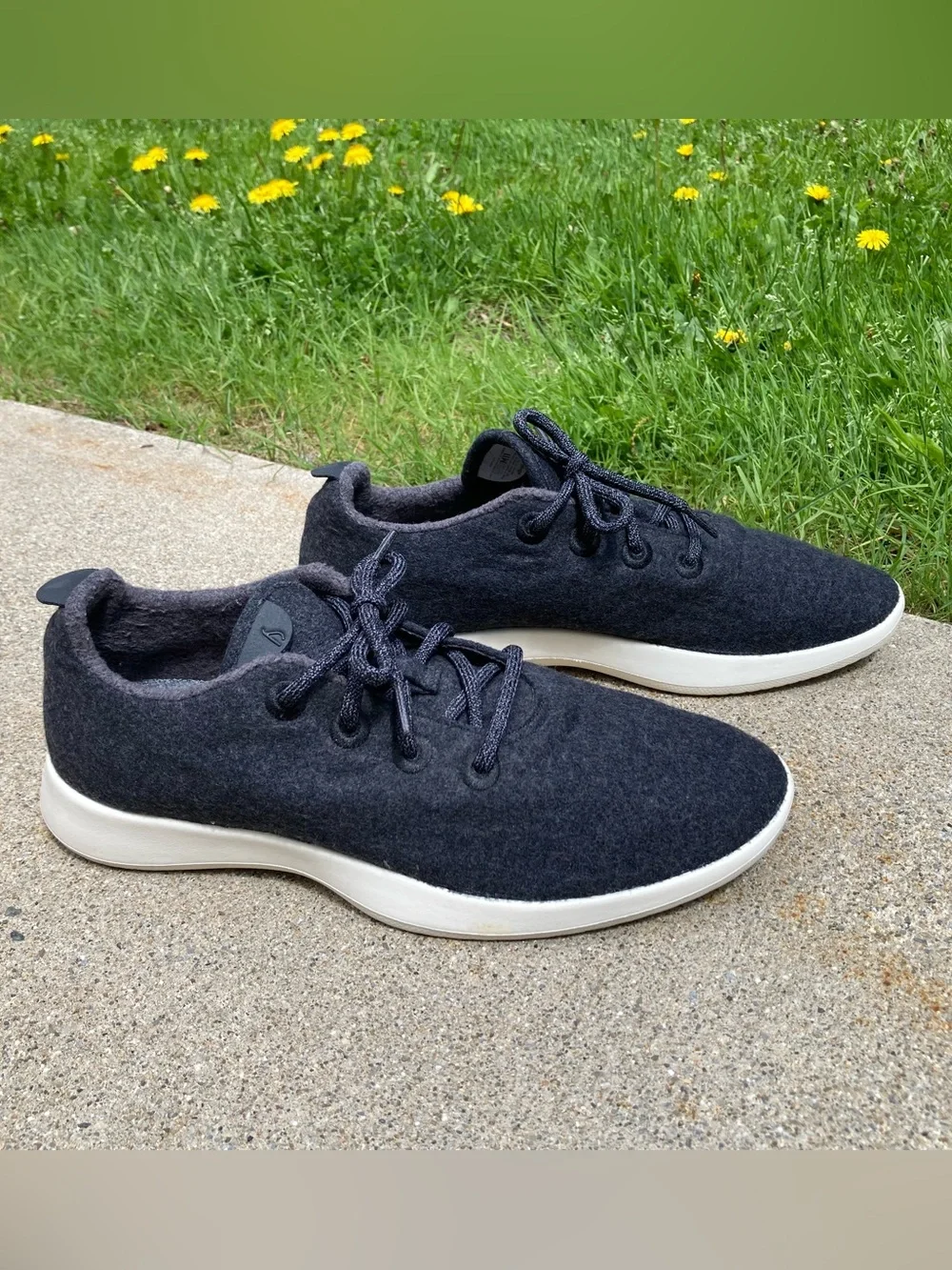Allbirds Men's Size 11 Wool Runners Mizzles Merino Wool Dark Grey Sneakers